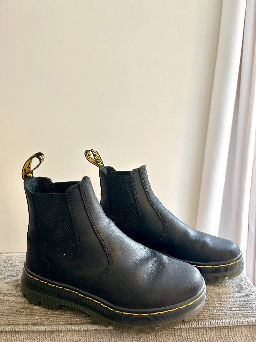 Dr Martens Embury Chelsea Leather Boots
